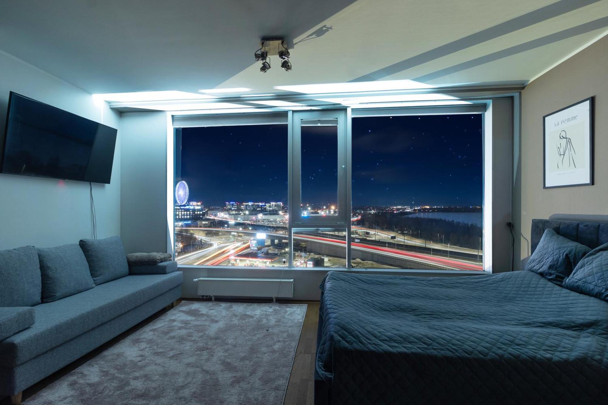 Revalia Fahle Airport Bus-Station Apartments With Best Views Exterior foto