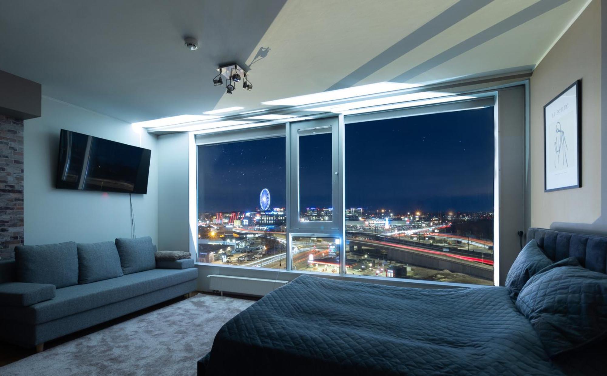 Revalia Fahle Airport Bus-Station Apartments With Best Views Exterior foto
