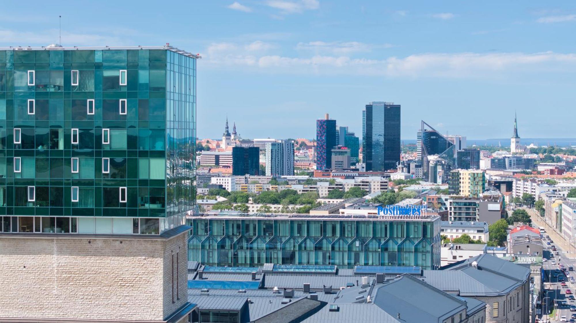 Revalia Fahle Airport Bus-Station Apartments With Best Views Exterior foto